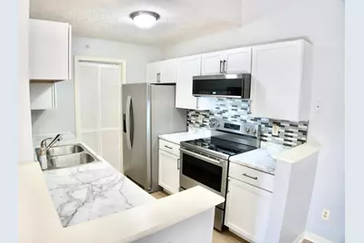 561 Napa Valley Lane #11, Crestview Hills, KY 41017 - Photo 1