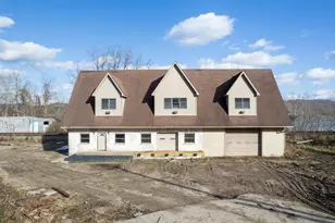 621 W 2nd St, Maysville, KY 41056 - Photo 1