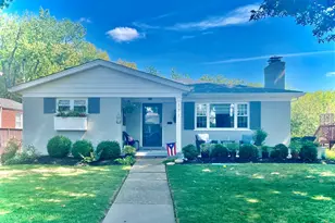 171 Holiday Ln, Fort Thomas, KY 41075 - Photo 1