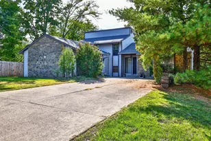 1609 Poplar Ridge Ct, Florence, KY 41042 - Photo 1