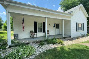 107 Falmouth St, Williamstown, KY 41097 - Photo 1