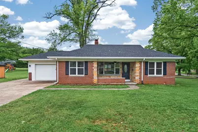 604 Robbins Avenue S, Falmouth, KY 41040 - Photo 1