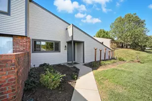 2824 Dry Ridge Ct, Villa Hills, KY 41017 - Photo 1