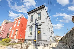 323 W 9th St, Newport, KY 41071 - Photo 1