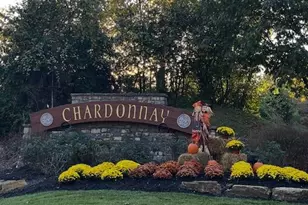 1200 Vina Vista Dr, Cold Spring, KY 41076 - Photo 1