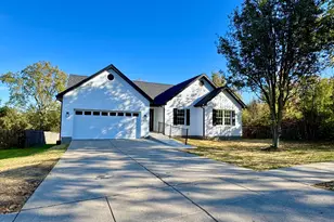 2729 Benjamin Ln, Hebron, KY 41048 - Photo 1