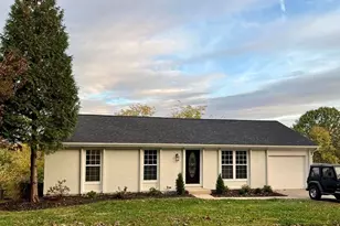 151 Ridge Hill Dr, Highland Heights, KY 41076 - Photo 1