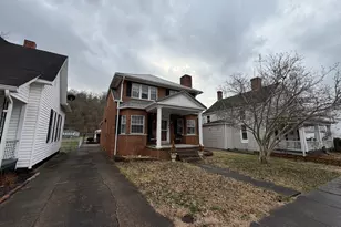 212 E 4th St, Augusta, KY 41002 - Photo 1