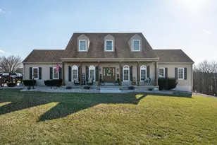105 Choctaw Dr, Dry Ridge, KY 41035 - Photo 1
