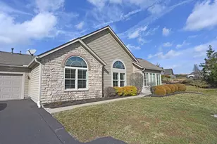 9102 Royal Oak Ln, Union, KY 41091 - Photo 1