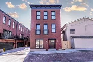 232 E Southgate St, Newport, KY 41071 - Photo 1