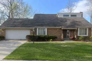 1911 Mt Vernon Dr, Covington, KY 41011 - Photo 1