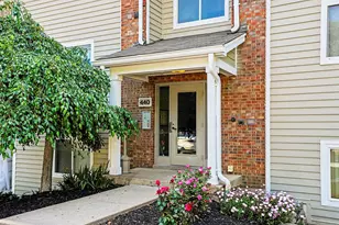 440 Lakeview Dr, Newport, KY 41071 - Photo 1