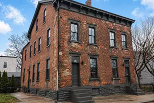 241 W 7th St, Covington, KY 41011 - Photo 1