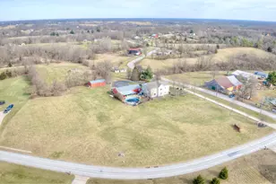 1176 Cheval Dr, Walton, KY 41094 - Photo 1
