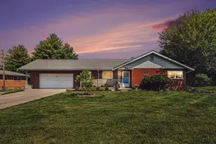 34 Lacresta Dr, Florence, KY 41042 - Photo 1