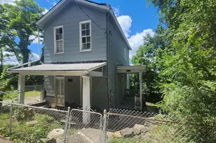 627 Brooklyn Ave, Dayton, KY 41074 - Photo 1