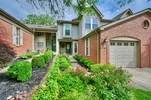 2210 Dominion Dr, Fort Mitchell, KY 41017 - Photo 1