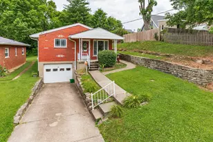 44 E 43rd St, Latonia, KY 41015 - Photo 1