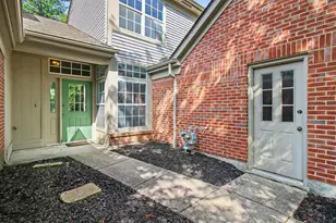 2242 Dominion Dr, Fort Mitchell, KY 41017 - Photo 1