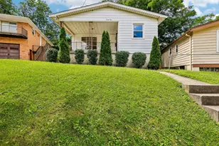 34 W Crescent Ave, Newport, KY 41071 - Photo 1