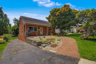 5 Beverly Pl, Florence, KY 41042 - Photo 1