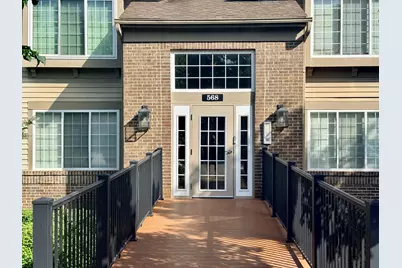 568 Cloverfield Lane #203, Covington, KY 41011 - Photo 1