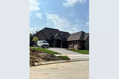 380 Crown Point Circle, Crestview Hills, KY 41017 - Photo 1