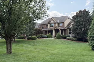 908 Rosewood Dr, Villa Hills, KY 41017 - Photo 1