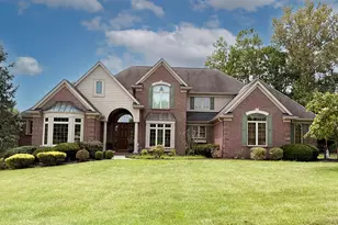 932 Rosewood Dr, Villa Hills, KY 41017 - Photo 1