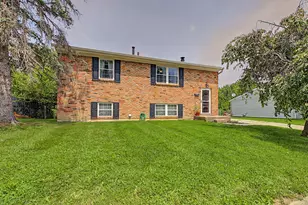 120 Raintree Rd, Florence, KY 41042 - Photo 1
