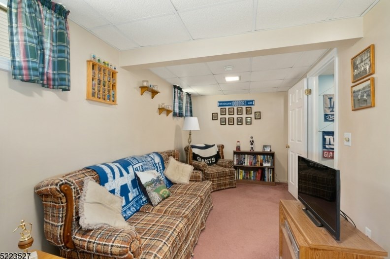 74 Woodside Ave, Fredon NJ 07860-2403 exterior