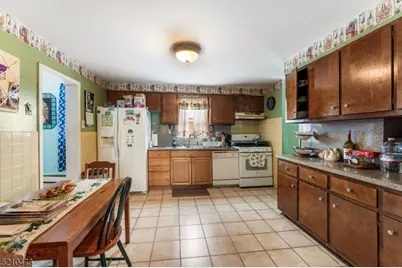 386 E Westfield Ave, Roselle Park, NJ 07204 - Photo 15