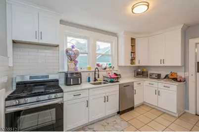 72 Sunset Ave, Newark, NJ 07106 - Photo 33