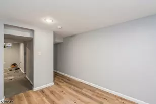 72 Sunset Ave, Newark, NJ 07106 - Photo 13