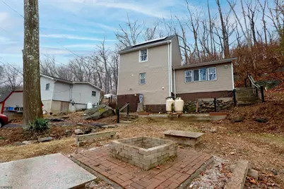 10 Cranberry Ledge Rd, Byram Township, NJ 07821 - Photo 1