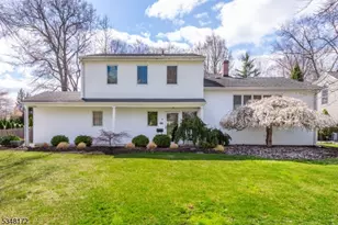 7 Sherwood St, Wayne, NJ 07470 - Photo 1