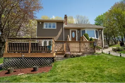 29 Madison Dr, Ogdensburg, NJ 07439 - Photo 1