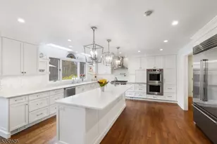 4 Ascot Ln, Mendham Township, NJ 07960 - Photo 11