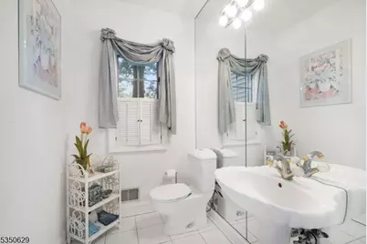 4 Ascot Ln, Mendham Township, NJ 07960 - Photo 17