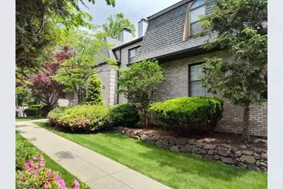 22 Falls Bridge Dr, Totowa, NJ 07512 - Photo 1