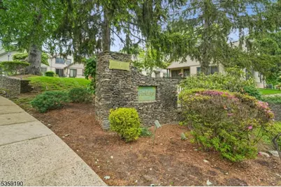 83 Park Edge Condo #3C, Berkeley Heights Township, NJ 07922 - Photo 1