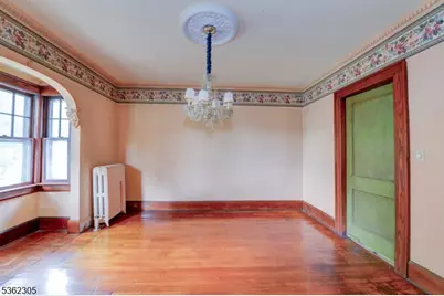 28 Forest Dr, Bloomfield, NJ 07003 - Photo 15