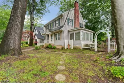 28 Forest Dr, Bloomfield, NJ 07003 - Photo 3