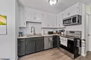 50 Heritage Ln, Hamburg, NJ 07419 - Photo 1