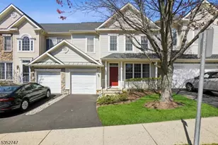 62 Rolling Views Dr, Woodland Park, NJ 07424 - Photo 1