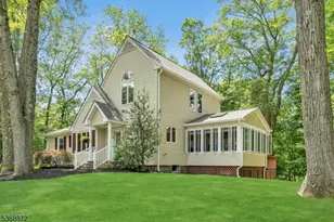 10 Foxcroft Rd, Parsippany, NJ 07834 - Photo 1