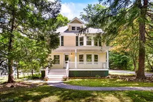 566 Plainfield Ave, Berkeley Heights Township, NJ 07922 - Photo 1