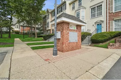 47 Howard Ct, Newark, NJ 07103 - Photo 23
