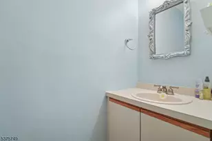 47 Howard Ct, Newark, NJ 07103 - Photo 13